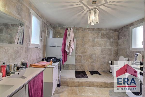 Ensemble immobilier à Courthézon