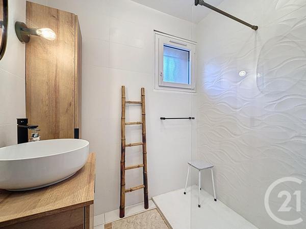 Appartement F2 à vendre  2 pièces - 53,97 m2 VALS PRES LE PUY - 43