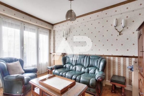 Appartement à rénover – 80 m² avec balcon, parking et cave – Cen 399 000 € ** - Référence 85348510I