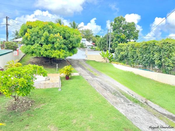 EXCLUSIVITÉ – VILLA AVEC 3 GITES A FORT POTENTIEL LOCATIF – QUARTIER RECHERCHE DE SAINTE ANNE