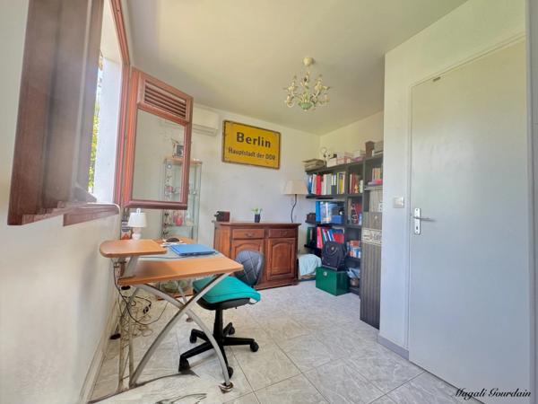 EXCLUSIVITÉ – VILLA AVEC 3 GITES A FORT POTENTIEL LOCATIF – QUARTIER RECHERCHE DE SAINTE ANNE