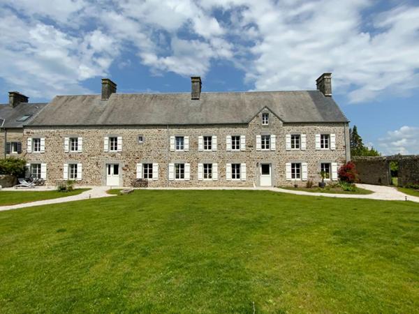 Propriété de charme, 2 kms de la mer , Montmartin sur mer