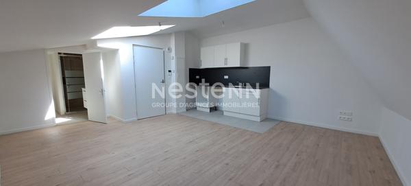 Appartement studio lumineux dans une résidence récente à Etampes à 300 mètres de : tous les commerces, le petit théatre, un conservatoire, la gare RER C et TER direct Paris Austerlitz en 30 minutes.