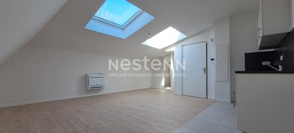 Appartement studio lumineux dans une résidence récente à Etampes à 300 mètres de : tous les commerces, le petit théatre, un conservatoire, la gare RER C et TER direct Paris Austerlitz en 30 minutes.