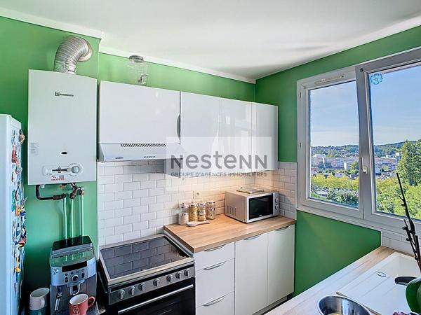 Appartement familial 4 pièces, proche commerces et écoles.