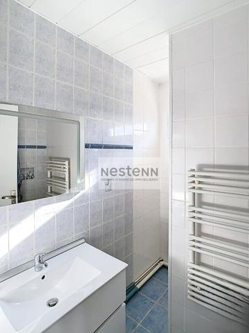 Appartement familial 4 pièces, proche commerces et écoles.