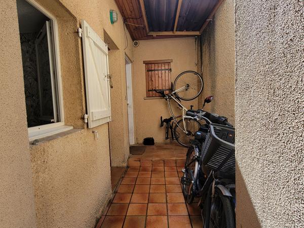 BORDEAUX ORNANO / PALAIS DE JUSTICE - T1 bis lumineux libre.