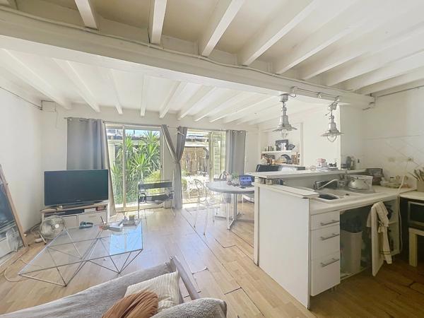 Maison en front de mer à 30 m de la plage avec fort potentiel, Canet plage