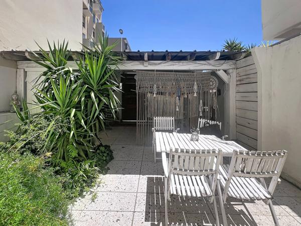 Maison en front de mer à 30 m de la plage avec fort potentiel, Canet plage