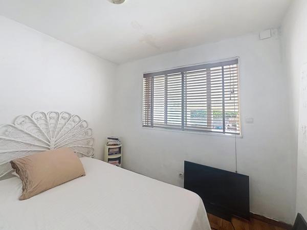 Maison en front de mer à 30 m de la plage avec fort potentiel, Canet plage