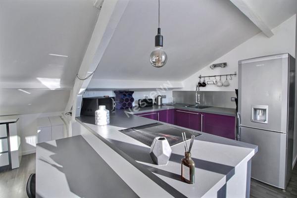 Appartement Suresnes 2/3 pièces de 31 m² loi Carrez (57m² au sol)