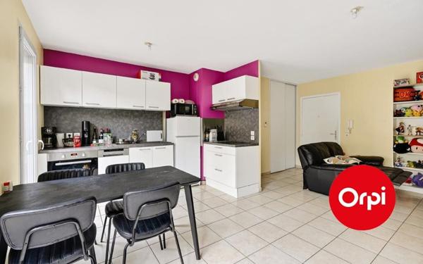 Appartement à vendre    2 pièces • 46,17 m2 Saint-Priest