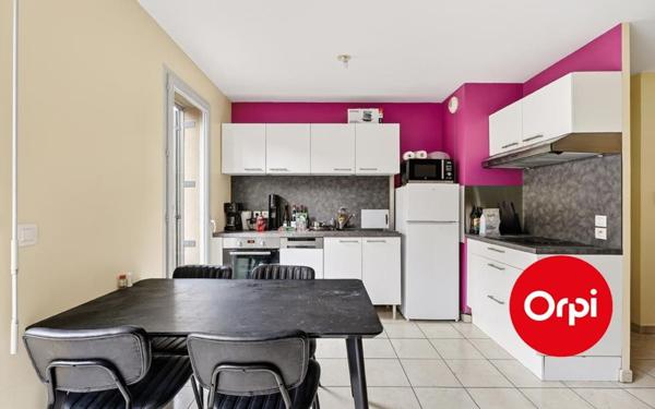 Appartement à vendre    2 pièces • 46,17 m2 Saint-Priest