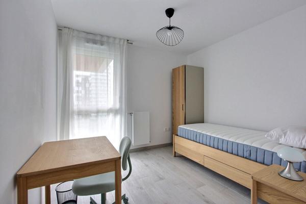 Appartement Asnieres Sur Seine 4 pièces + balcon 77.40 m2