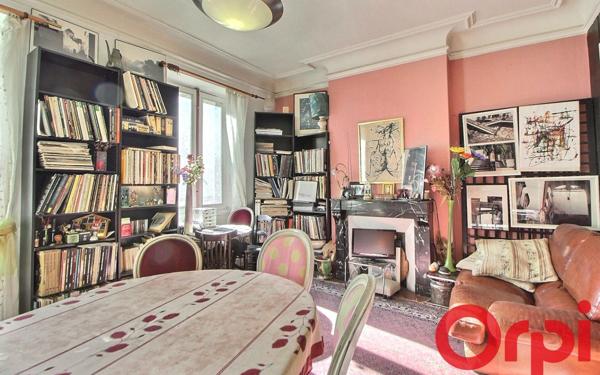 Appartement à vendre    4 pièces • 108,75 m2 Marseille 1