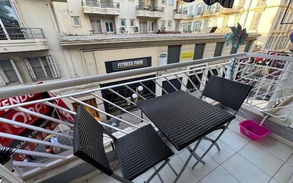 Appartement à vendre    2 pièces • 32,31 m2 Nice