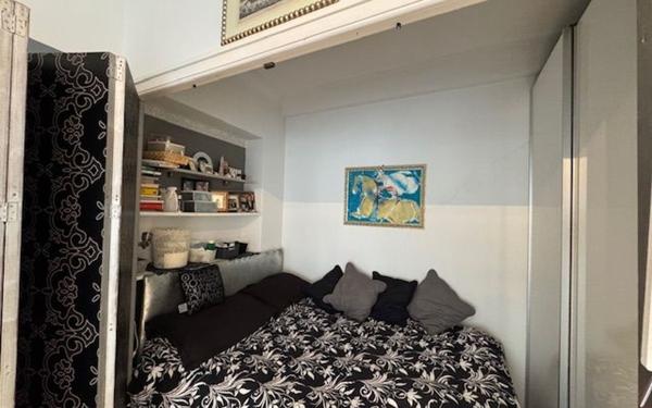 Appartement à vendre    2 pièces • 32,31 m2 Nice