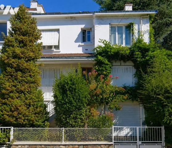 NANTES - maison de 164,84m², 5 CH + bureau, terrain de 438m²