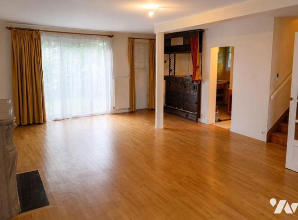 NANTES - maison de 164,84m², 5 CH + bureau, terrain de 438m²