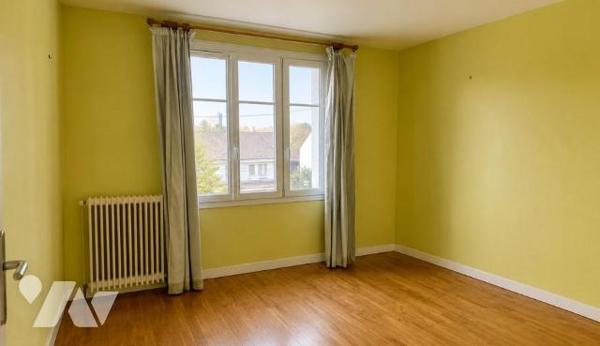 NANTES - maison de 164,84m², 5 CH + bureau, terrain de 438m²