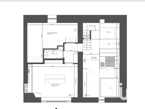 Maison traditionnelle 7 pièces de 228 m² à Les Belleville (73440)