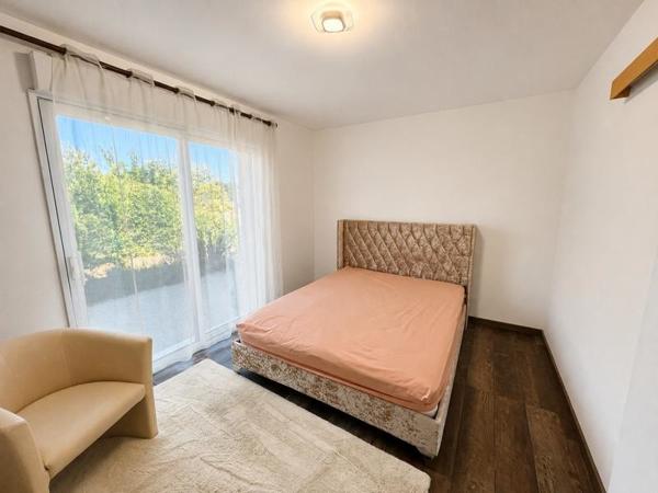 Maison à louer 1 080 € CC St-Hilaire-Peyroux 4 p 106 m² DPE A