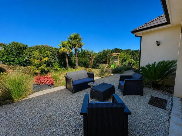 Maison à louer 1 080 € CC St-Hilaire-Peyroux 4 p 106 m² DPE A