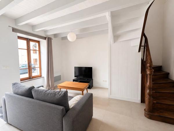 Vente                                                      Maison
                        
                     4 pièces                      70 m2                     à Dégagnac