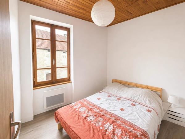 Vente                                                      Maison
                        
                     4 pièces                      70 m2                     à Dégagnac