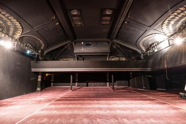 Murs d'une Salle Mythique à La Rochelle