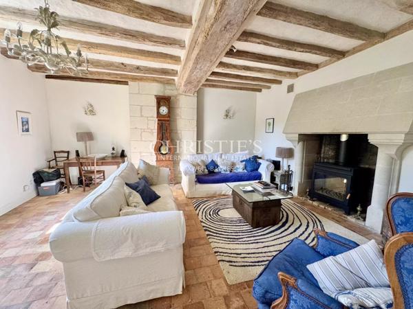 Rarissime maison de village avec grand jardin, piscine et vue panoramique