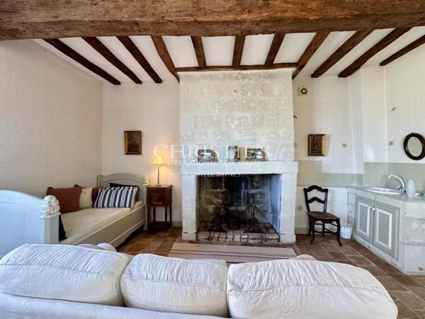 Rarissime maison de village avec grand jardin, piscine et vue panoramique