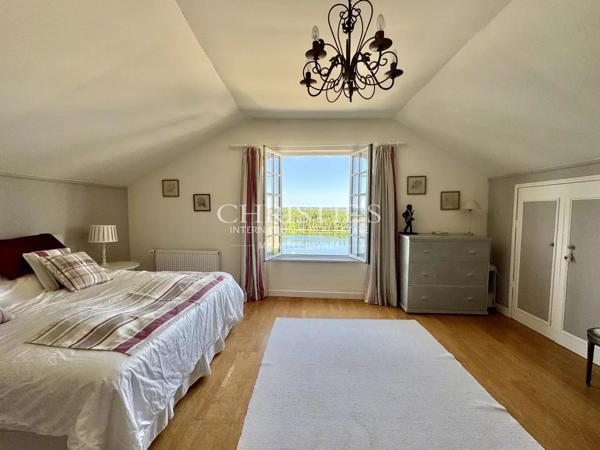 Rarissime maison de village avec grand jardin, piscine et vue panoramique