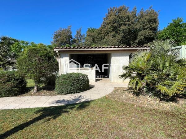 Maison T7 beaux volumes + dépendances dont local aménagé et double garage