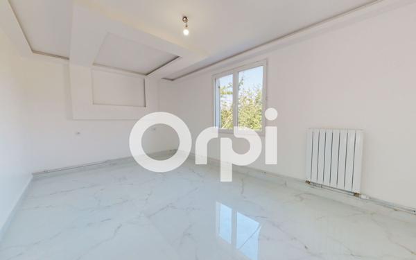 Maison à vendre    6 pièces • 300 m2 Soissons