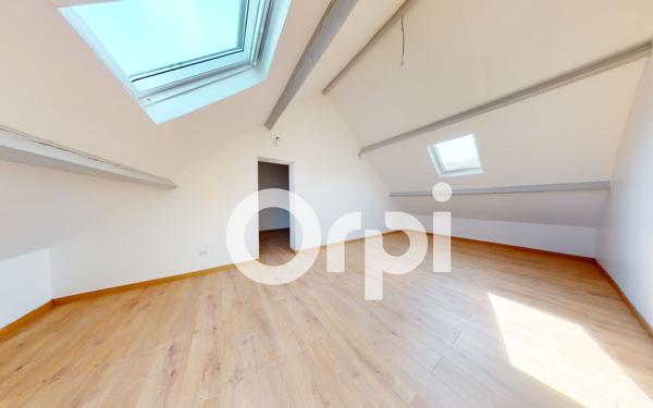 Maison à vendre    6 pièces • 300 m2 Soissons