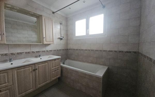 Maison à vendre    3 pièces • 72 m2 Montrond-les-Bains