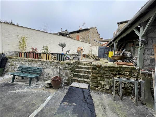Immeuble à vendre |  Bourganeuf |  433 m²