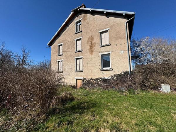 MAISON  EN PIERRE 150 m²  BEAUX VOLUMES  TERRAIN 1236 M² LURE