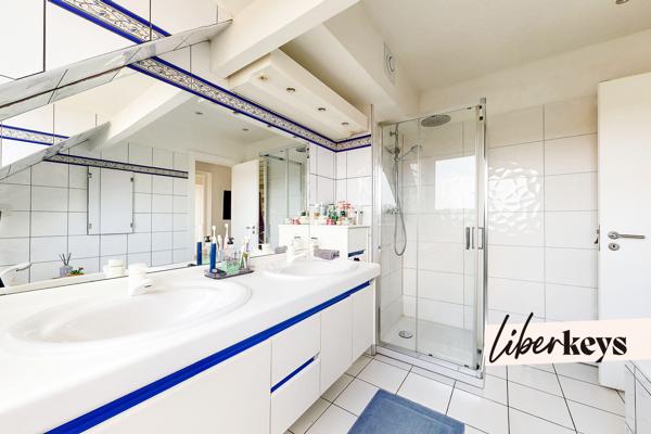 Maison 5 pièces - 98 m² - Parc de la Cloche - Entièrement rénovée - Hors couloir aérien