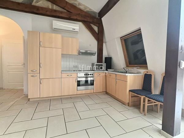 Immeuble mixte - 2 appartements, 1 local avec bureaux