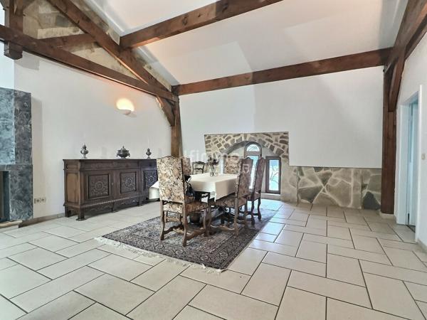 Immeuble mixte - 2 appartements, 1 local avec bureaux