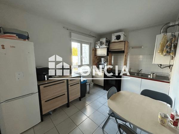 Location Appartement 3 pièces 61.04 m² - 7 RUE EUGENE LANDAIS Poitiers 86000