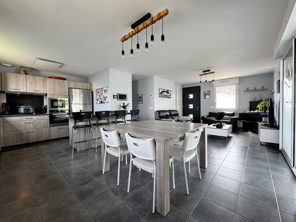 Maison spacieuse et moderne à vendre à Jeumont - Réf 689