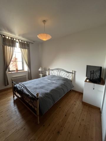 Maison à louer 1 200 € CC Villaudric 4 p 154 m² DPE B