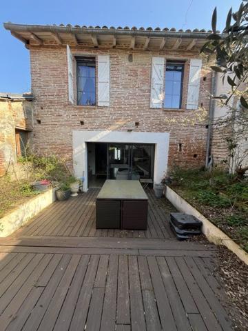 Maison à louer 1 200 € CC Villaudric 4 p 154 m² DPE B