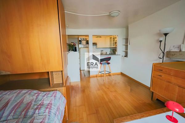 Appartement Paris 1 pièce(s) 24.6 m2