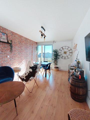 Appartement rénové avec terrasse Cœur de Colomiers