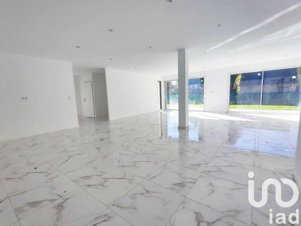 Maison à vendre 5 pièces 141 m² Savigné-sur-Lathan
