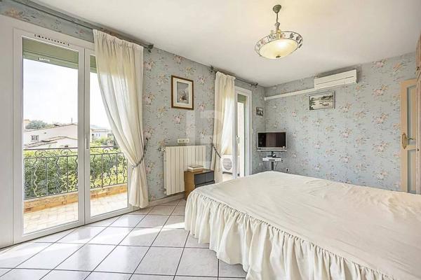 Villa provençale avec piscine à vendre à Mougins, 190 m² habitables sur terrain de 1570 m²